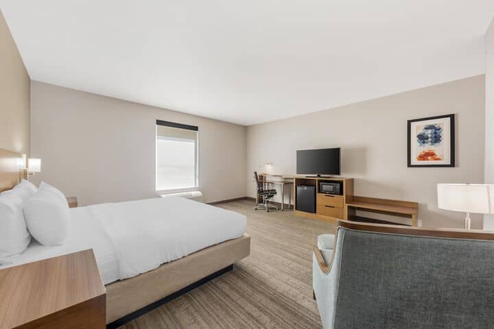 Room 16 of 36