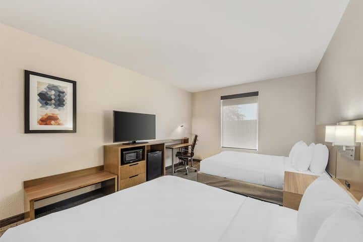 Room 7 of 36