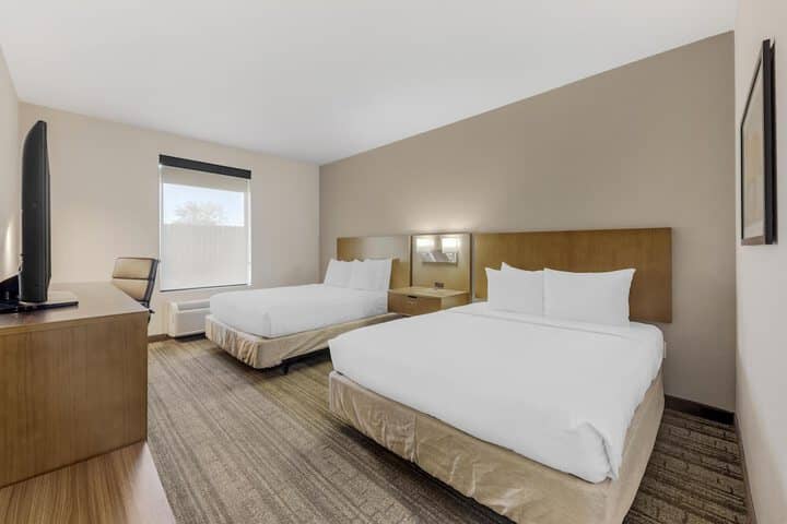 Room 8 of 36